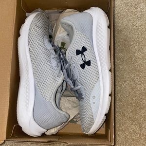 Under Armour Charged Pursuit 3